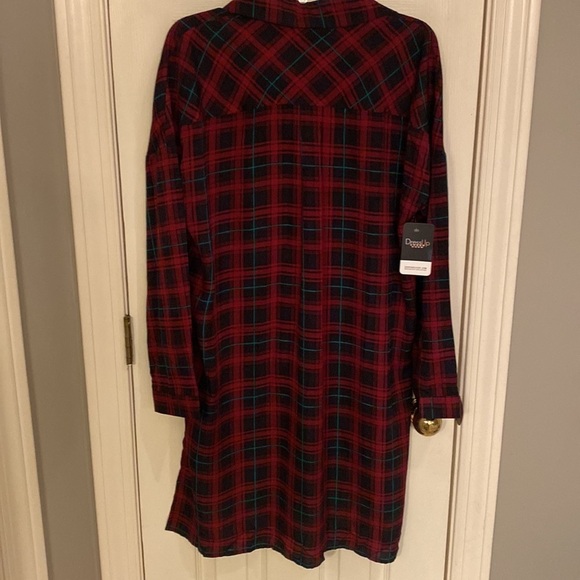 Christmas looking tunic​ - Picture 3 of 3